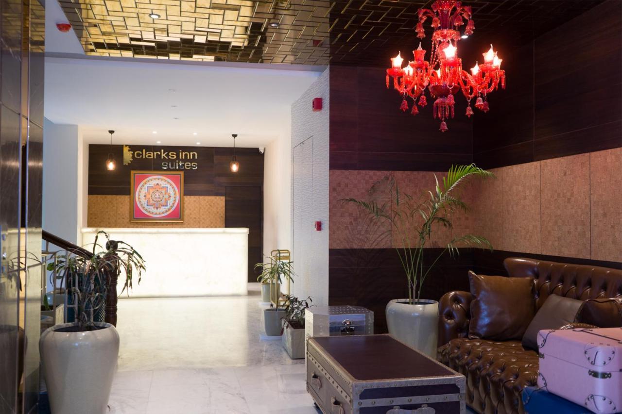 Clarks Inn Suites カングラ エクステリア 写真